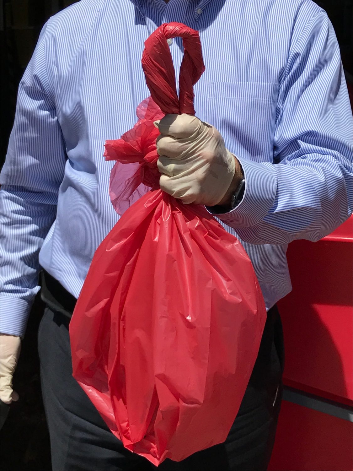 How to Properly Tie a Biohazard Bag - Red Bag Waste